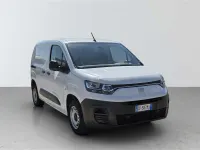 Usata Fiat Doblò 102 CV (75 kW) 2023 Bianco Monovolume