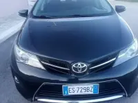 Usata Toyota Auris 99 CV (72 kW) 2013 Berlina