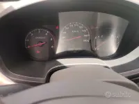 Usata Isuzu D-Max 101 CV (74 kW) 2005 Bianco SUV