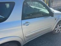 Usata Toyota RAV4 116 CV (85 kW) 2001 Grigio SUV