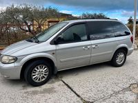 Usata Chrysler Voyager 143 CV (105 kW) 2004 Grigio Monovolume