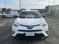 Usata Toyota RAV4 Business Edition 155 CV (114 kW) 2018 Bianco SUV