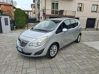 Usata Opel Meriva Cosmo 95 CV (69 kW) 2013 Argento Monovolume