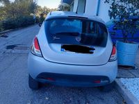 Usata Lancia Ypsilon 80 CV (58 kW) 2013 Grigio Utilitaria