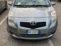 Usata Toyota Yaris 75 CV (55 kW) 2008 Bianco Berlina