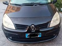 Usata Renault Scénic II 105 CV (77 kW) 2007 Nero Monovolume