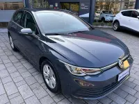 Usata VW Golf VIII Life 110 CV (80 kW) 2023 Grigio Berlina