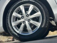 Usata Toyota Yaris Lounge 90 CV (66 kW) 2012 Argento Utilitaria