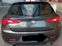 Usata Alfa Romeo Giulietta Exclusive 140 CV (102 kW) 2012 Grigio Utilitaria
