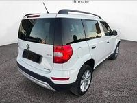 Usata Skoda Yeti 110 CV (80 kW) 2015 Bianco SUV