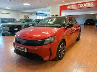 Usata Opel Corsa Edition 101 CV (74 kW) 2025 Rosso Utilitaria