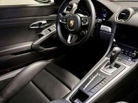 Usata Porsche 718 Cayman 299 CV (219 kW) 2024 Verde Coupé