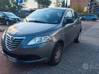 Usata Lancia Ypsilon Gold 86 CV (63 kW) 2013 Grigio Utilitaria