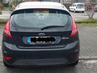 Usata Ford Fiesta 97 CV (71 kW) 2012 Nero Utilitaria