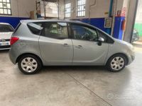 Usata Opel Meriva Cosmo 101 CV (74 kW) 2012 Grigio Monovolume