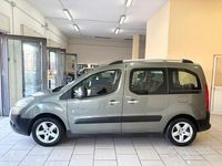 Begagnad Peugeot Partner Tepee Outdoor 90 HK (66 kW) 2010 Grön Minibuss