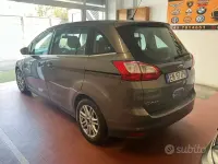 Begagnad Ford C-MAX Titanium 116 HK (85 kW) 2013 Grå Minibuss