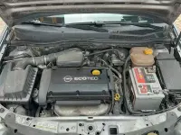 Usata Opel Astra 105 CV (77 kW) 2005 Bluazzurro Berlina