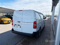 Usata Peugeot Expert 144 CV (105 kW) 2024 Bianco Furgone