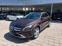 Usata Mercedes GLA200 135 CV (99 kW) 2016 Viola SUV
