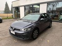 Usata VW Polo Life 95 CV (69 kW) 2023 Grigio Utilitaria