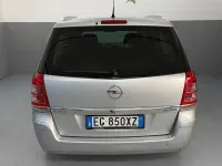 Usata Opel Zafira 110 CV (80 kW) 2011 Grigio Monovolume