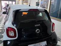 Begagnad Smart ForFour Proxy 71 HK (52 kW) 2015 Svart Halvkombi