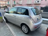 Usata Lancia Ypsilon 60 CV (44 kW) 2008 Argento Utilitaria