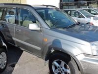 Usata Nissan X-Trail 114 CV (83 kW) 2002 Grigio SUV