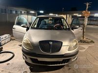 Usata Lancia Ypsilon 60 CV (44 kW) 2005 Grigio Utilitaria