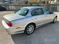 Usata Jaguar S-Type Executive 238 CV (175 kW) 2002 Grigio Berlina
