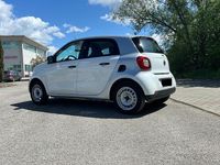 Begagnad Smart ForFour 71 HK (52 kW) 2019 Vit Halvkombi