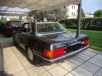 Usado Mercedes SL300 188 CV (138 kW) 1988 Negro Descapotable