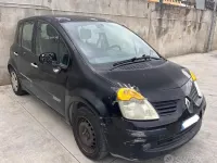 Usata Renault Modus 85 CV (62 kW) 2005 Nero Monovolume