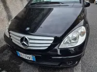 Usata Mercedes B150 129 CV (94 kW) 2006 Nero Monovolume