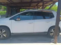 Usata Peugeot 2008 115 CV (84 kW) 2014 Bianco SUV