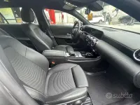 Usata Mercedes A180 Business 116 CV (85 kW) 2019 Grigio Berlina