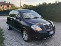 Usata Lancia Ypsilon 60 CV (44 kW) 2008 Nero Utilitaria