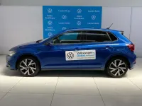 Usata VW Polo R-line 110 CV (80 kW) 2023 Blu/azzurro Utilitaria