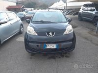 Usata Peugeot 107 68 CV (50 kW) 2008 Nero Utilitaria