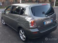 Usata Toyota Corolla Verso 2007 Grigio Monovolume