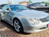 Usata Mercedes SL500 306 CV (225 kW) 2002 Argento Cabrio
