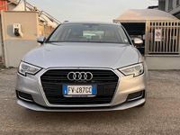 Usado Audi A3 Comfort 116 CV (85 kW) 2017 Gris Berlina