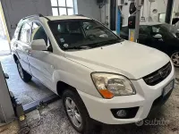 Usata Kia Sportage Active 150 CV (110 kW) 2010 Bianco SUV