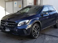 Usata Mercedes GLA200 Sport 136 CV (100 kW) 2017 Blu/azzurro SUV