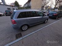 Usata Opel Zafira 150 CV (110 kW) 2007 Grigio Monovolume