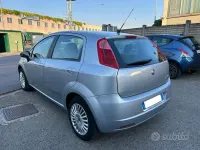 Usata Fiat Grande Punto 65 CV (47 kW) 2006 Grigio Utilitaria