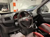 Usata Fiat Doblò Dynamic 95 CV (69 kW) 2010 Lilla Monovolume