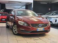 Usata Volvo S60 Kinetic 136 CV (100 kW) 2014 Rosso Berlina