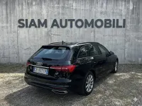 Usado Audi A4 Advanced 163 CV (119 kW) 2023 Negro Familiar